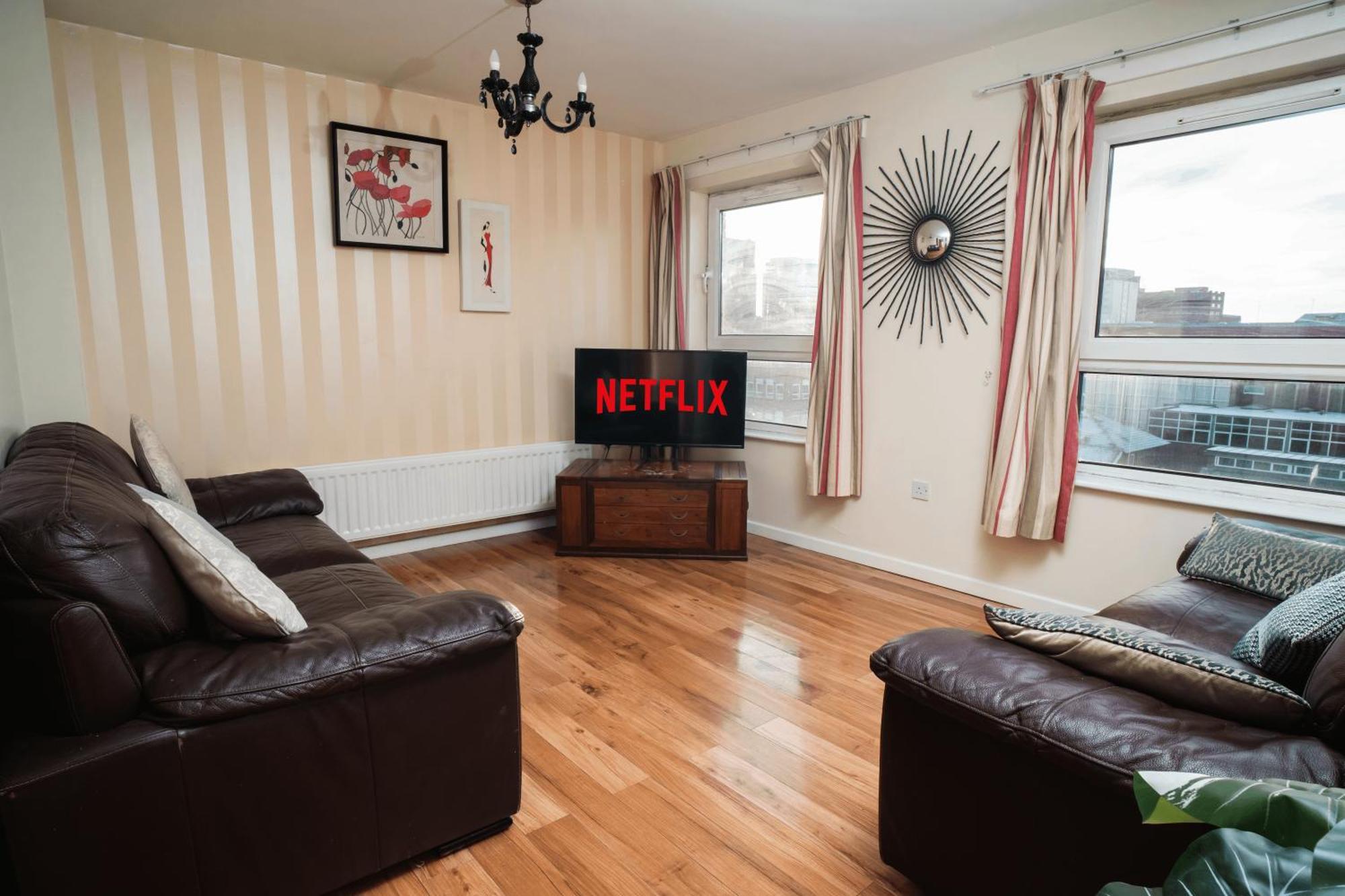 Central Duplex Apartment In Belfast City Centre Экстерьер фото