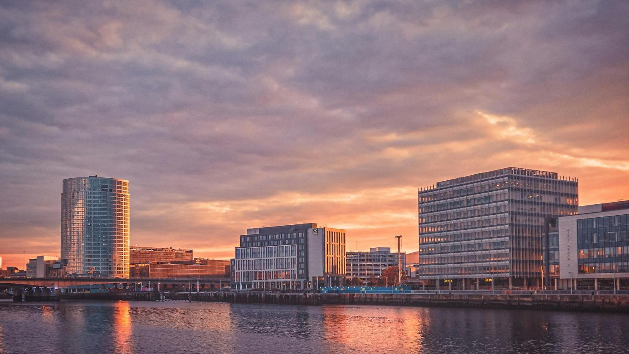 Central Duplex Apartment In Belfast City Centre Экстерьер фото