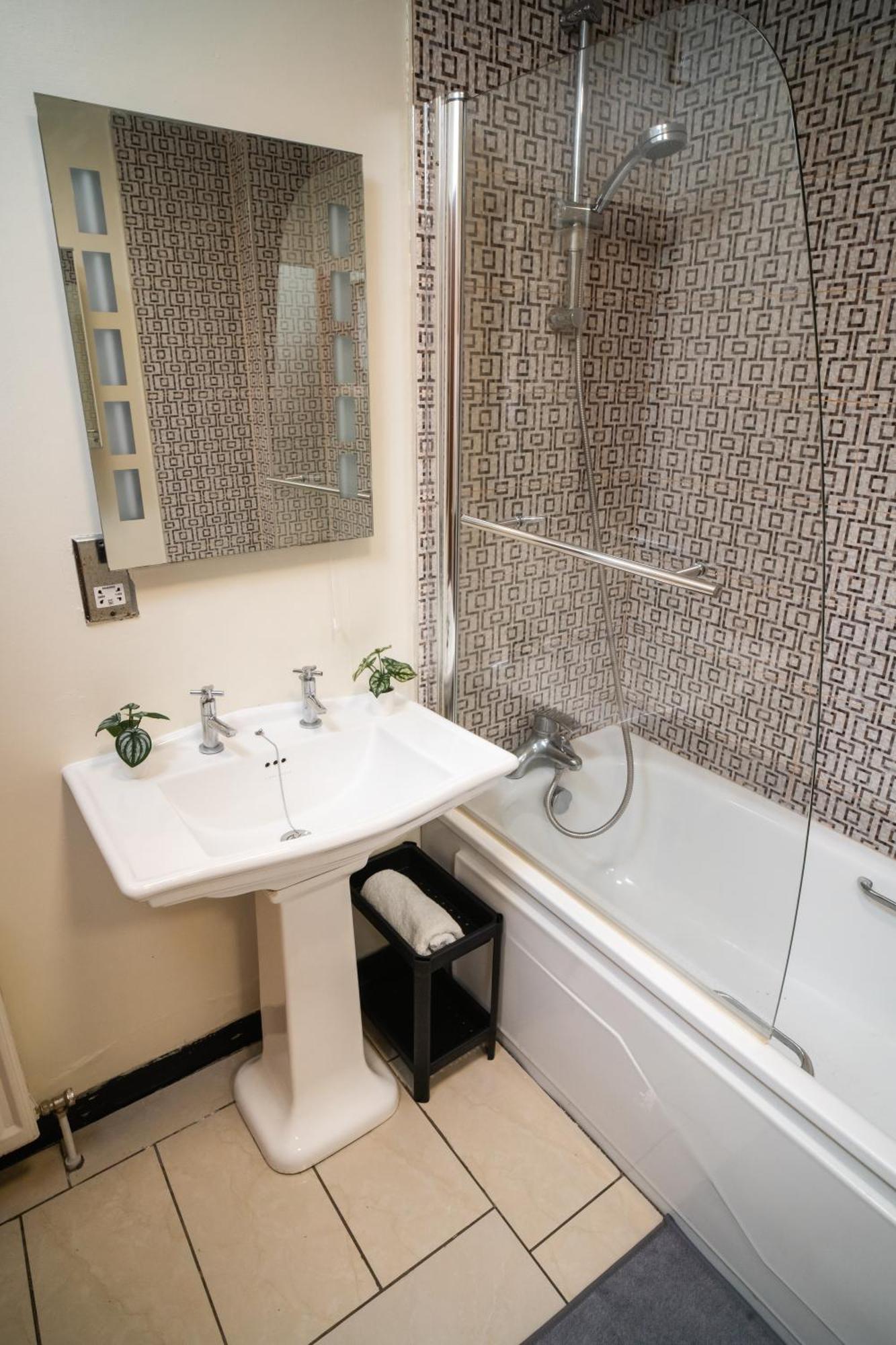 Central Duplex Apartment In Belfast City Centre Экстерьер фото